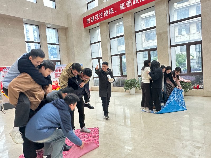 6390631840570210738202794 下载13800.jpg